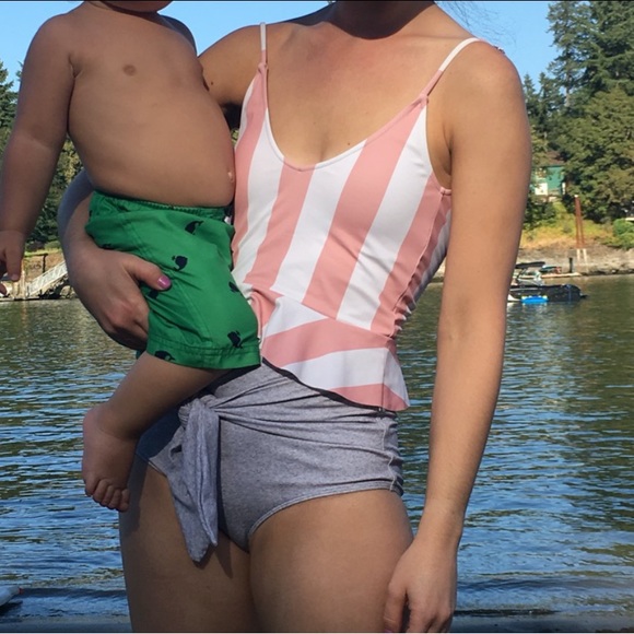 Kortni Jeane Sweet Stripe Scoop Back Top XS - Picture 6 of 6